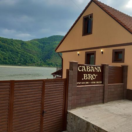 Villa Cabana Bro Clisura Dunarii Liborajdea Exterior foto